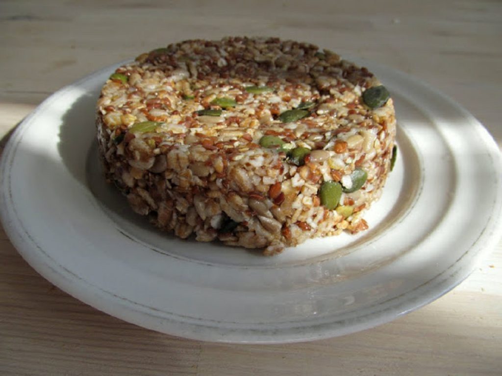 Nadýchaný pětizrnný chléb z kvasu